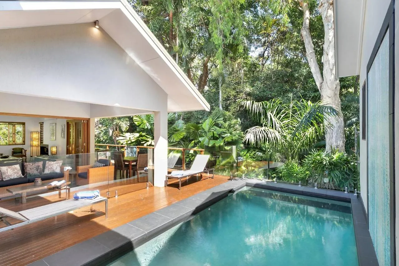 Belle Escapes Luxury Rainforest Villa פאלם קוב
