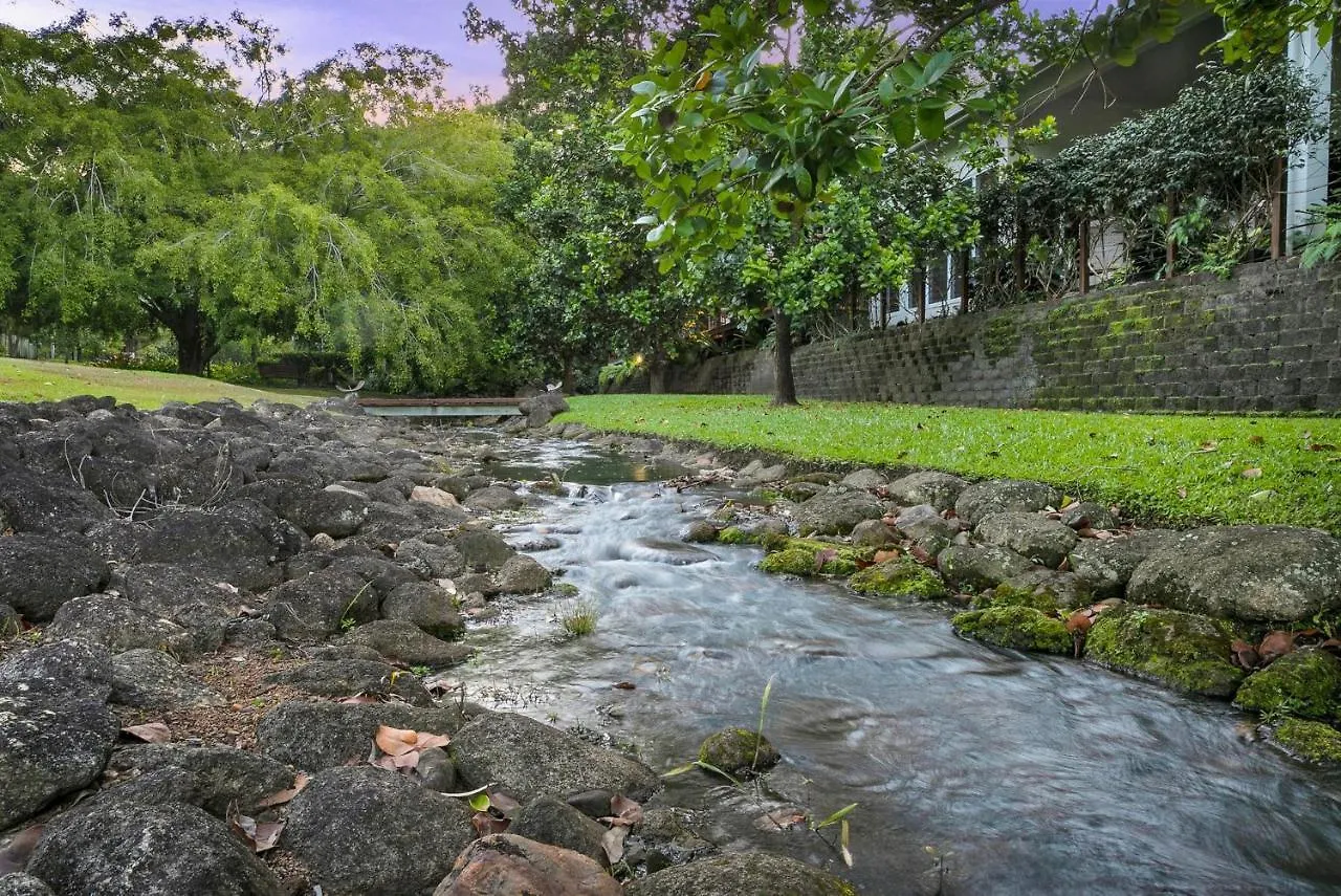 Belle Escapes Luxury Rainforest Villa פאלם קוב