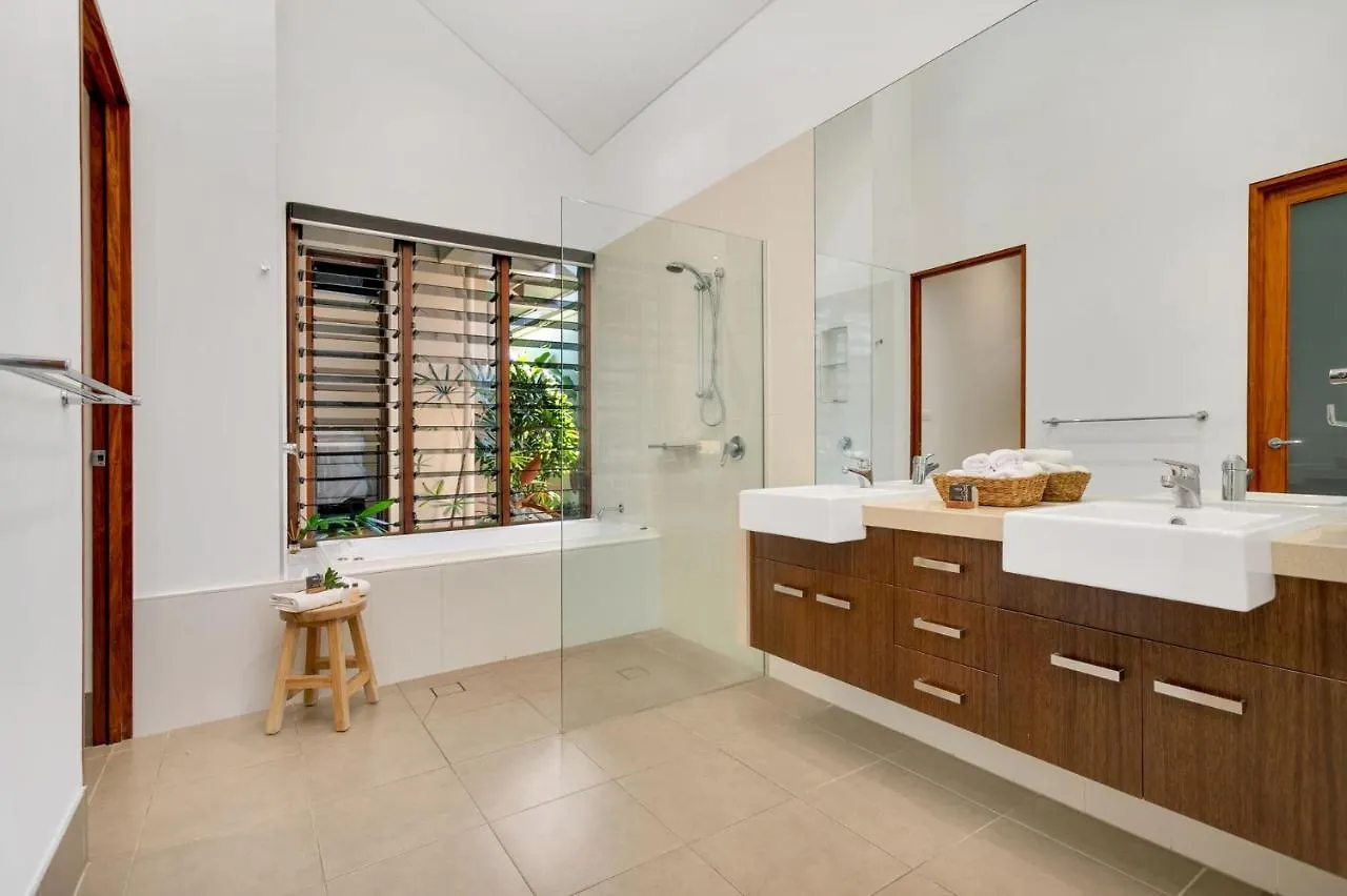 Belle Escapes Luxury Rainforest Villa פאלם קוב אוסטרליה