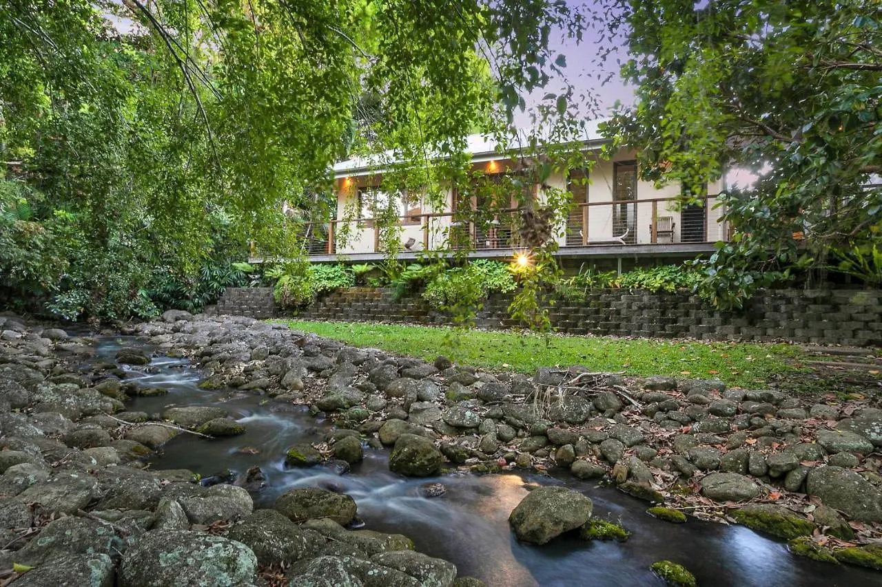 Belle Escapes Luxury Rainforest Villa פאלם קוב